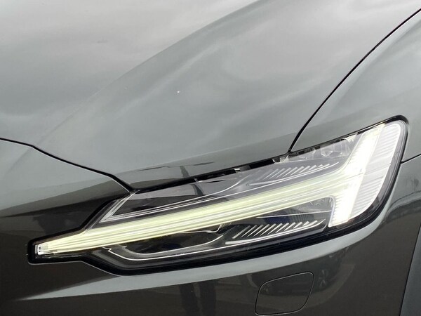 Used Volvo V60 2021 for sale - 76287249: Photo 34
