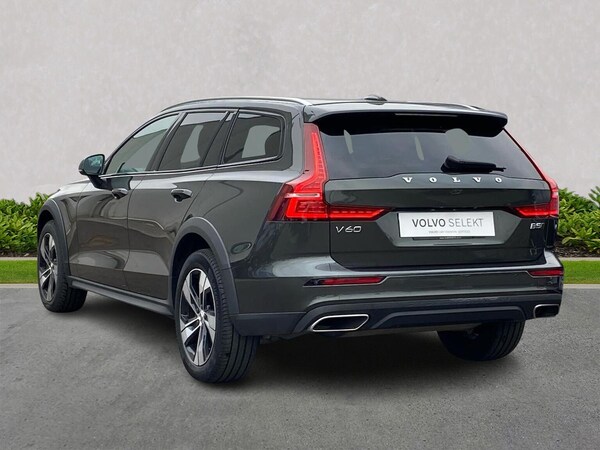 Used Volvo V60 2021 for sale - 76287249: Photo 3