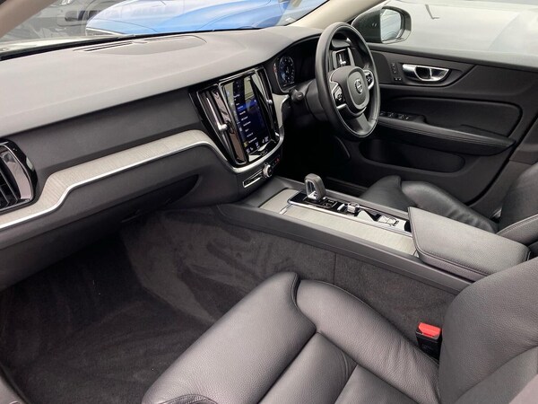 Used Volvo V60 2021 for sale - 76287249: Photo 8