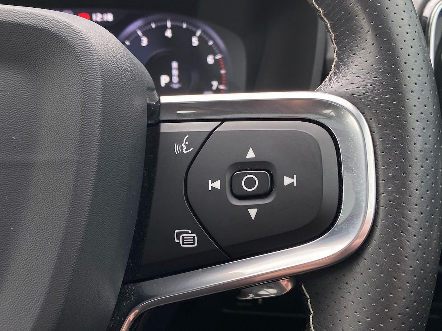 Used Volvo XC40 2019 for sale - 76171599: Photo 27