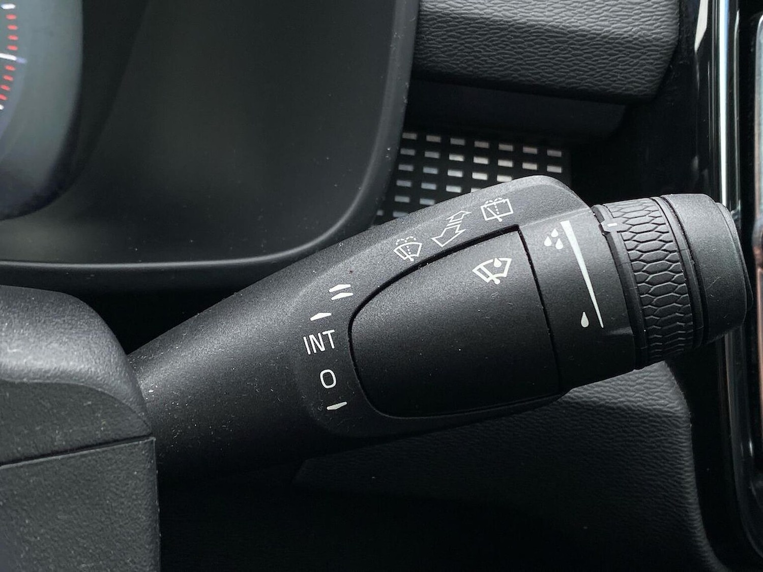 Used Volvo XC40 2019 for sale - 76171599: Photo 29