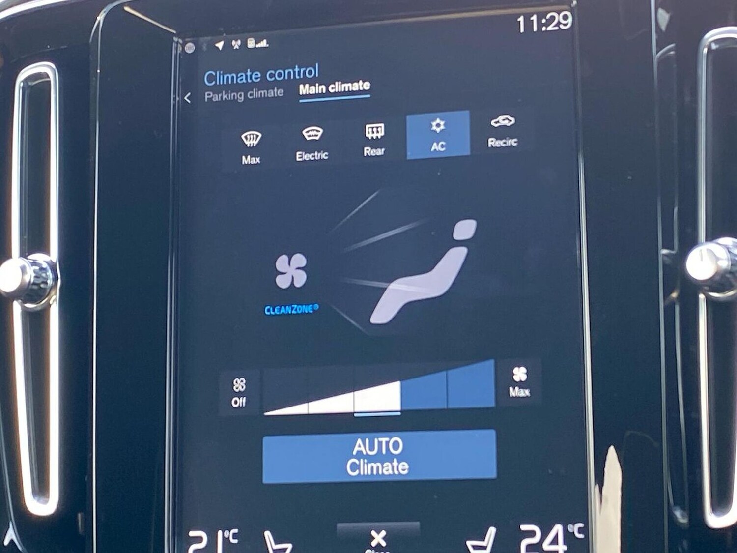 Used Volvo XC40 2020 for sale - 76422359: Photo 25