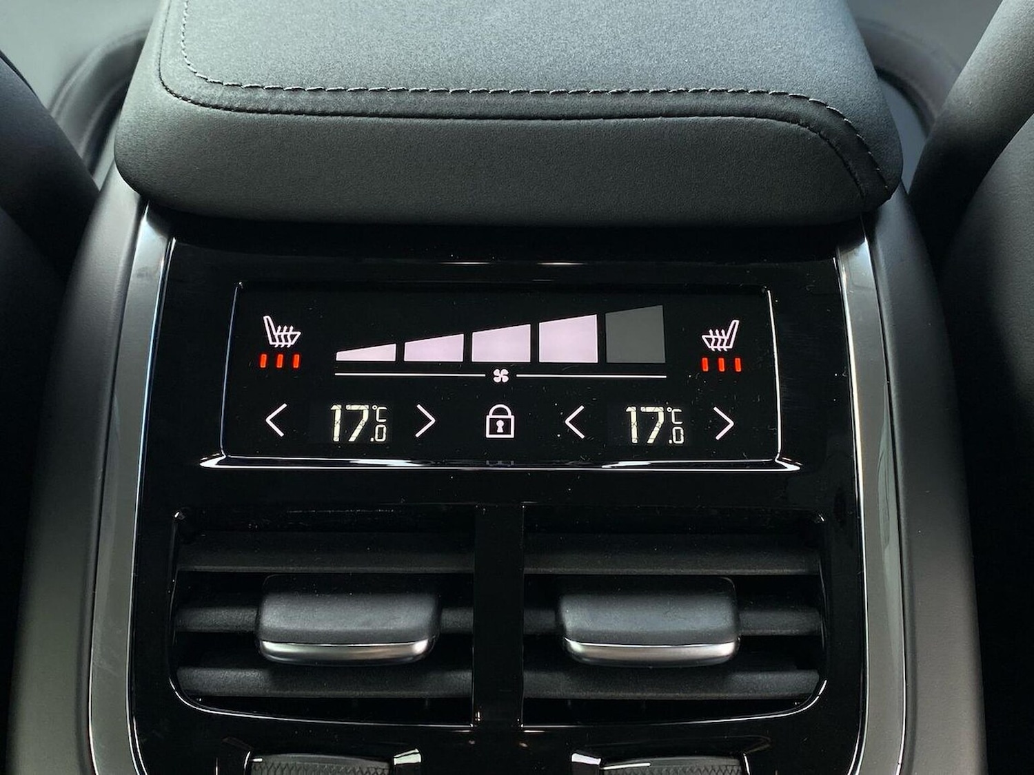 Used Volvo XC60 2025 for sale - 78191207: Photo 46