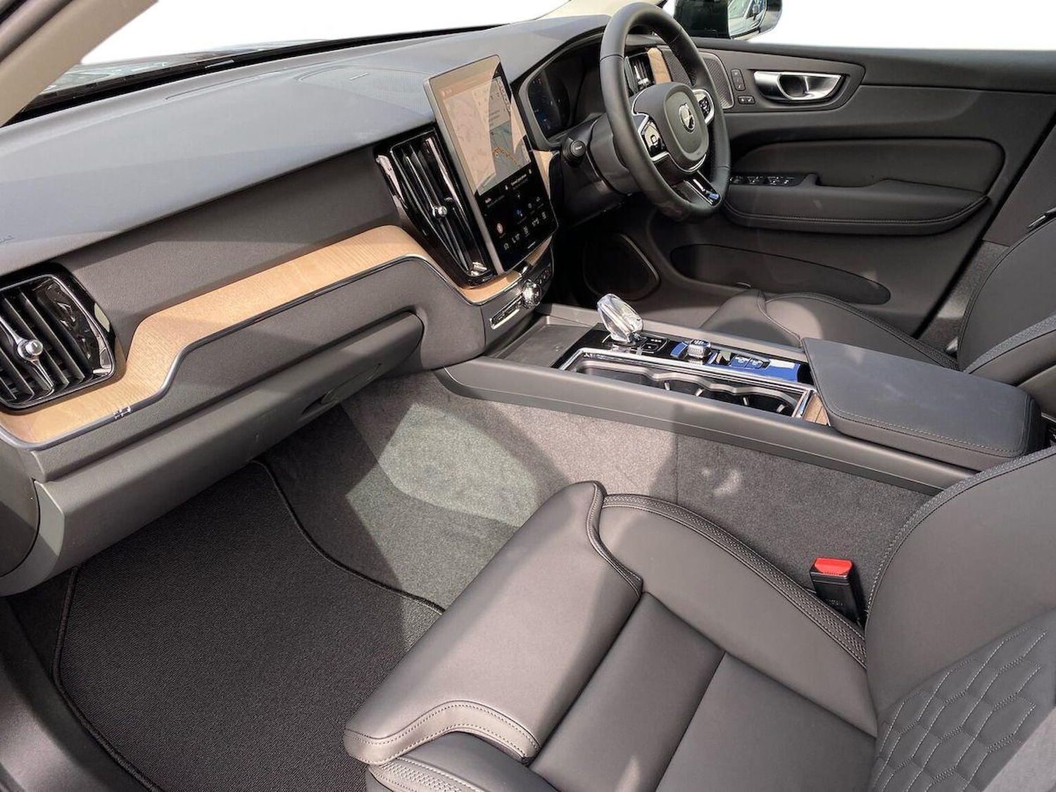 Used Volvo XC60 2025 for sale - 78191207: Photo 9