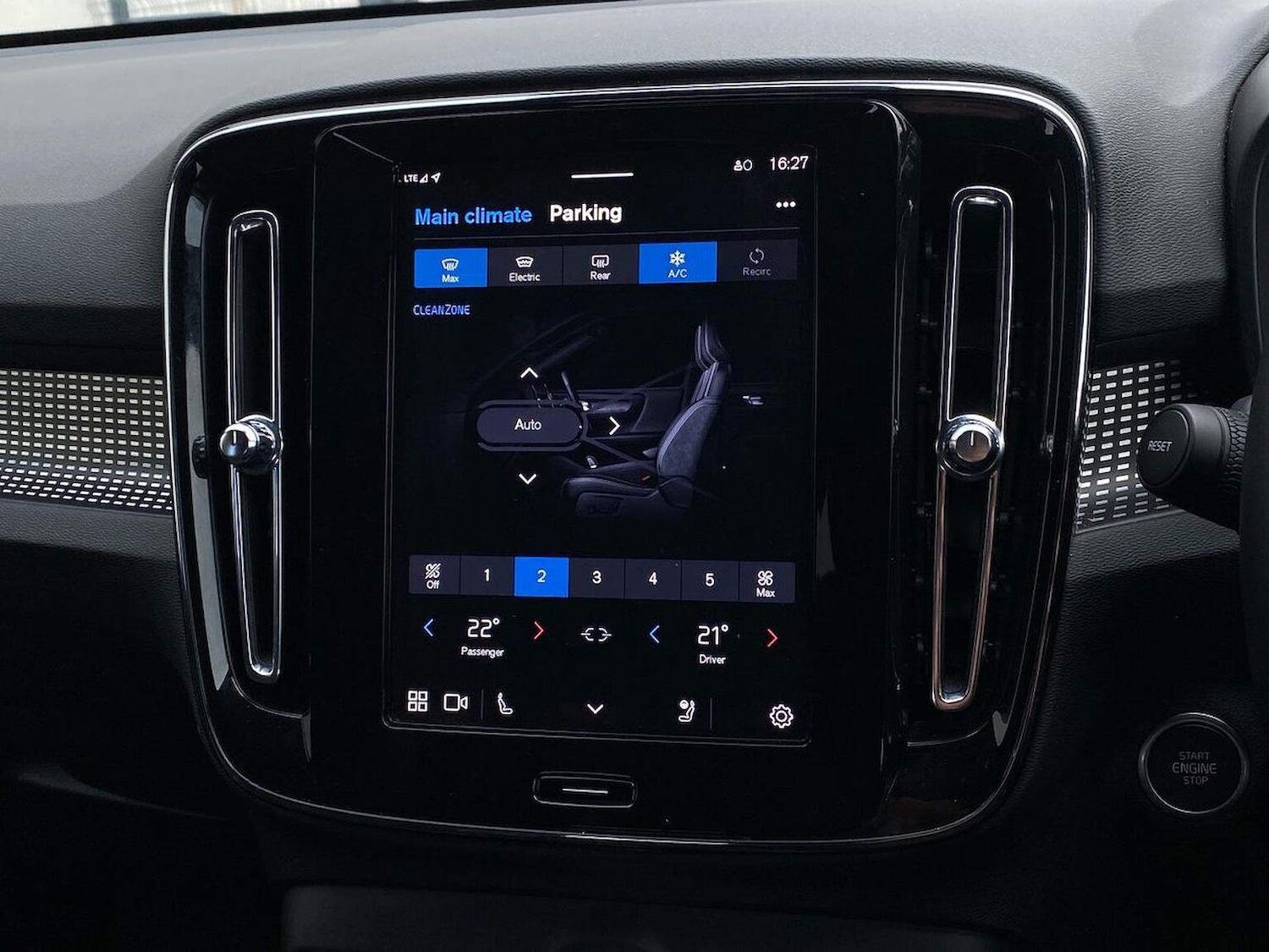 Used Volvo XC40 2025 for sale - 78191067: Photo 26