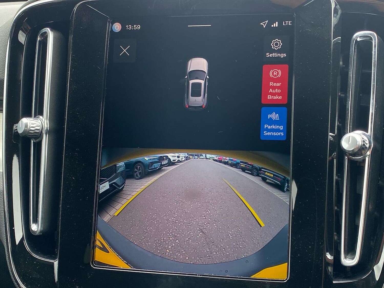 Used Volvo XC40 2025 for sale - 77489358: Photo 23