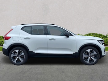 Used Volvo XC40 2025 for sale - 77489358: Photo
