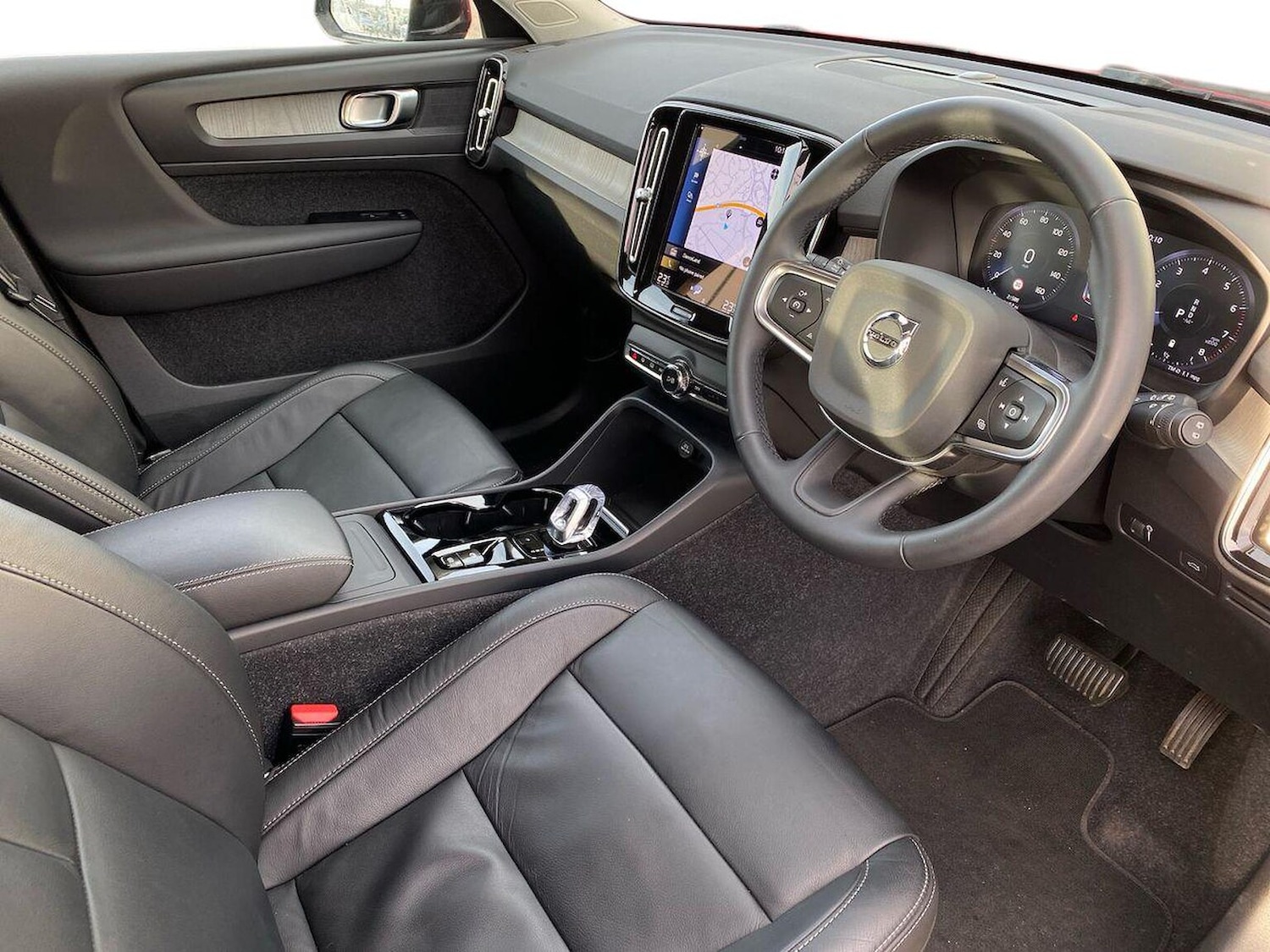 Used Volvo XC40 2021 for sale - 76363352: Photo 16