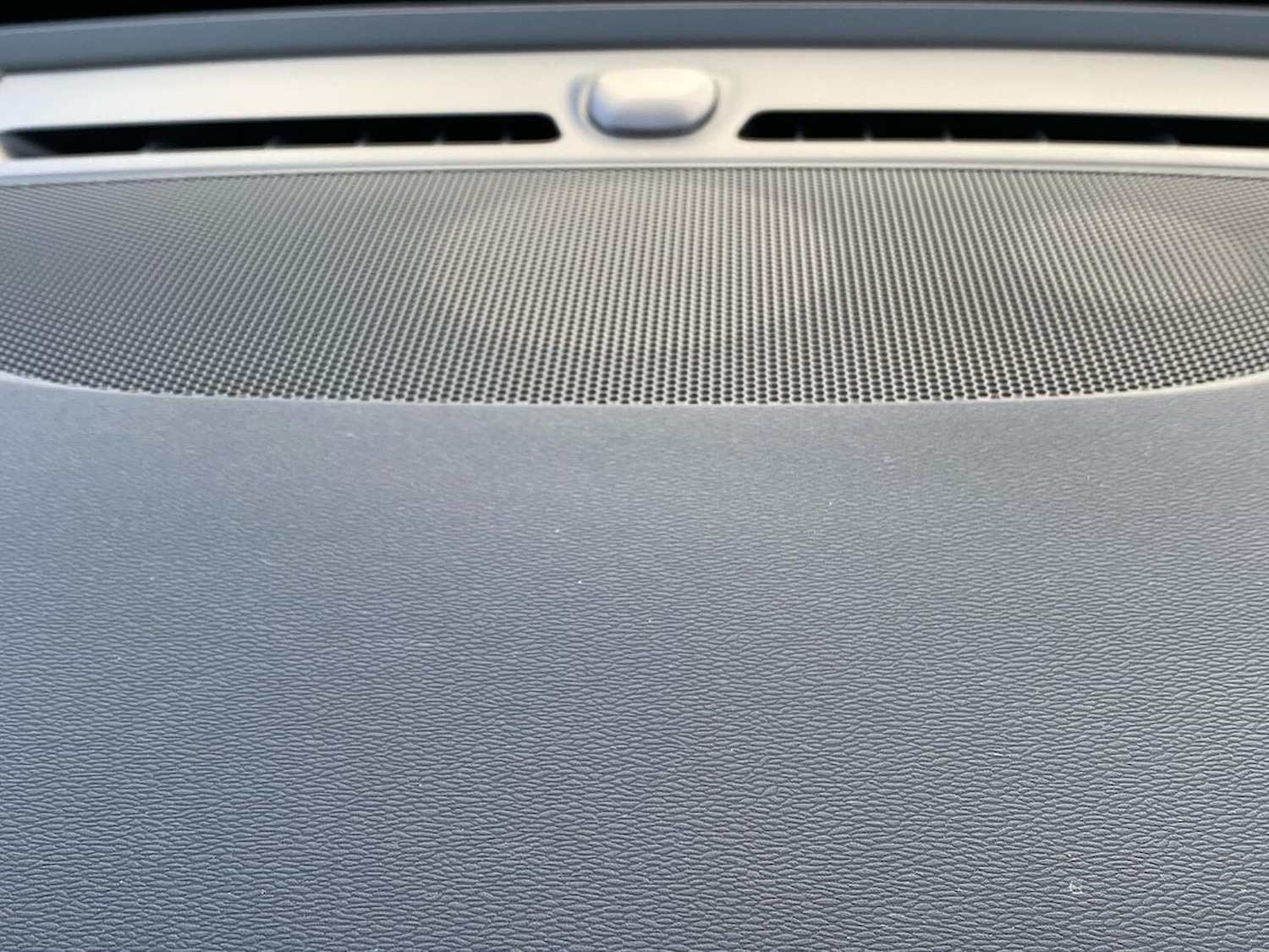 Used Volvo XC40 2021 for sale - 76363352: Photo 32