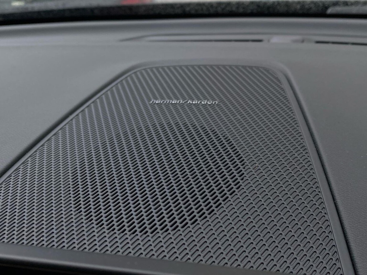 Used Volvo XC60 2025 for sale - 78144532: Photo 32