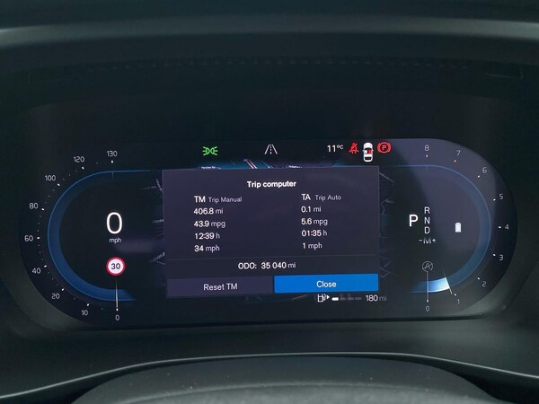 Used Volvo XC40 2022 for sale - 76281231: Photo 10
