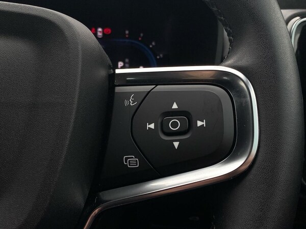 Used Volvo XC40 2022 for sale - 76281231: Photo 26