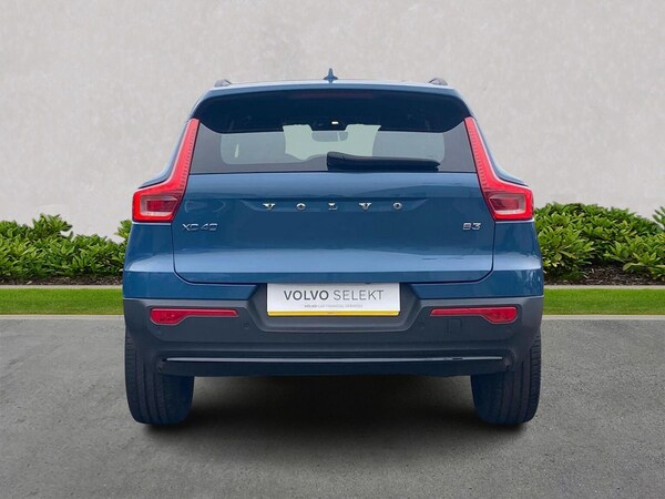 Used Volvo XC40 2022 for sale - 76281231: Photo 4