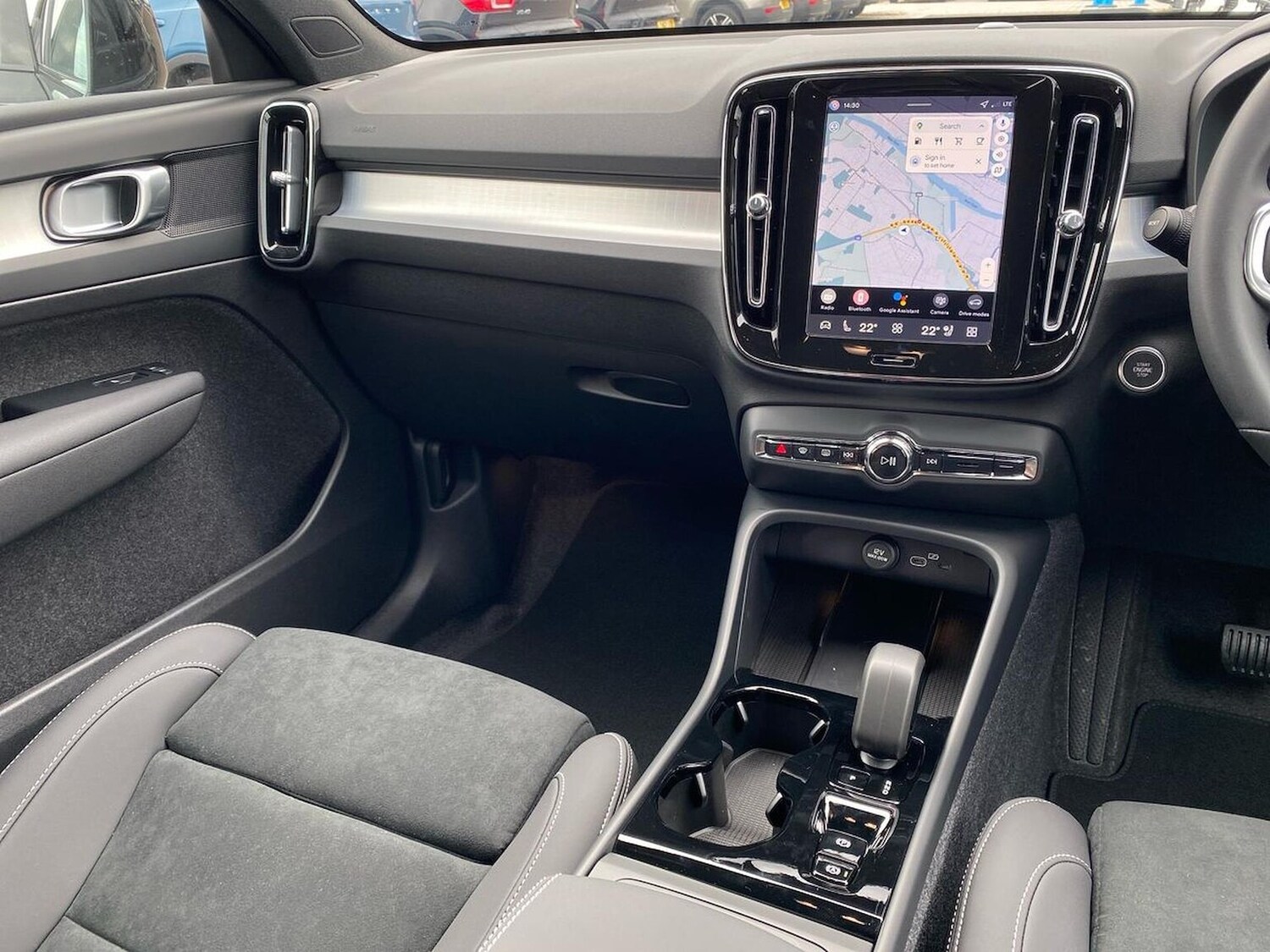 Used Volvo XC40 2025 for sale - 77502888: Photo 13