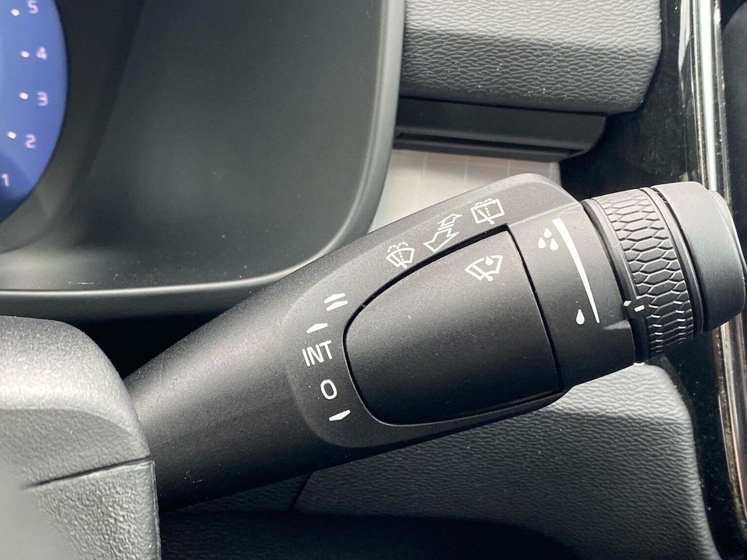 Used Volvo XC40 2025 for sale - 77502888: Photo 28