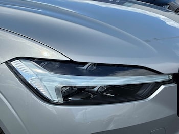 Used Volvo XC60 2023 for sale - 79359948: Photo