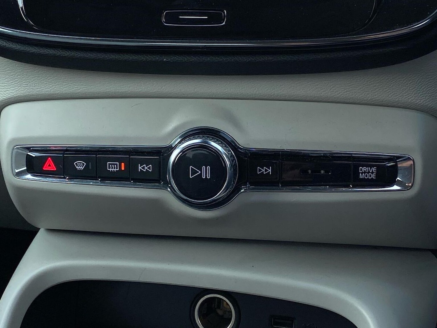 Used Volvo XC40 2020 for sale - 76412530: Photo 12