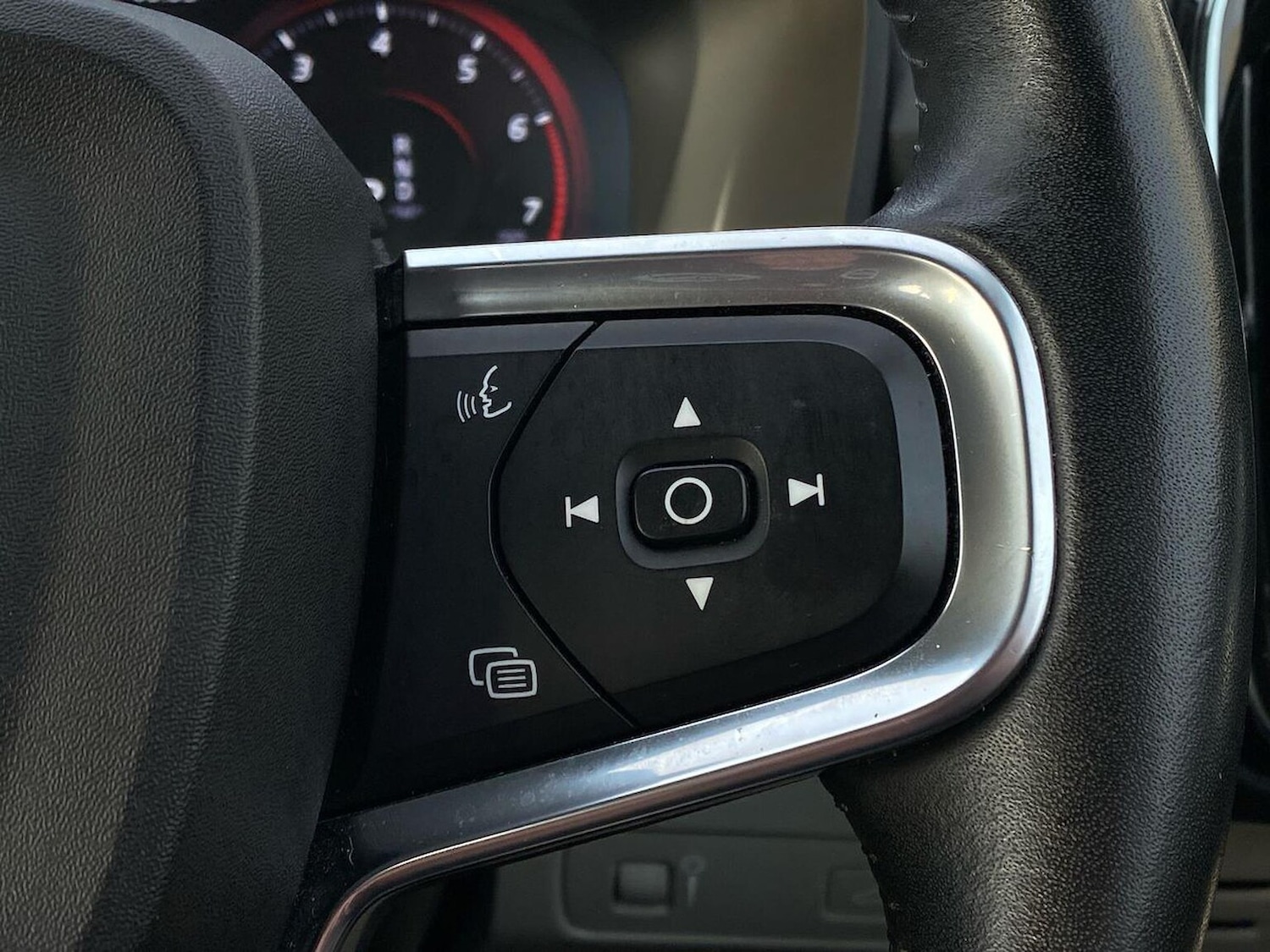 Used Volvo XC40 2020 for sale - 76412530: Photo 26