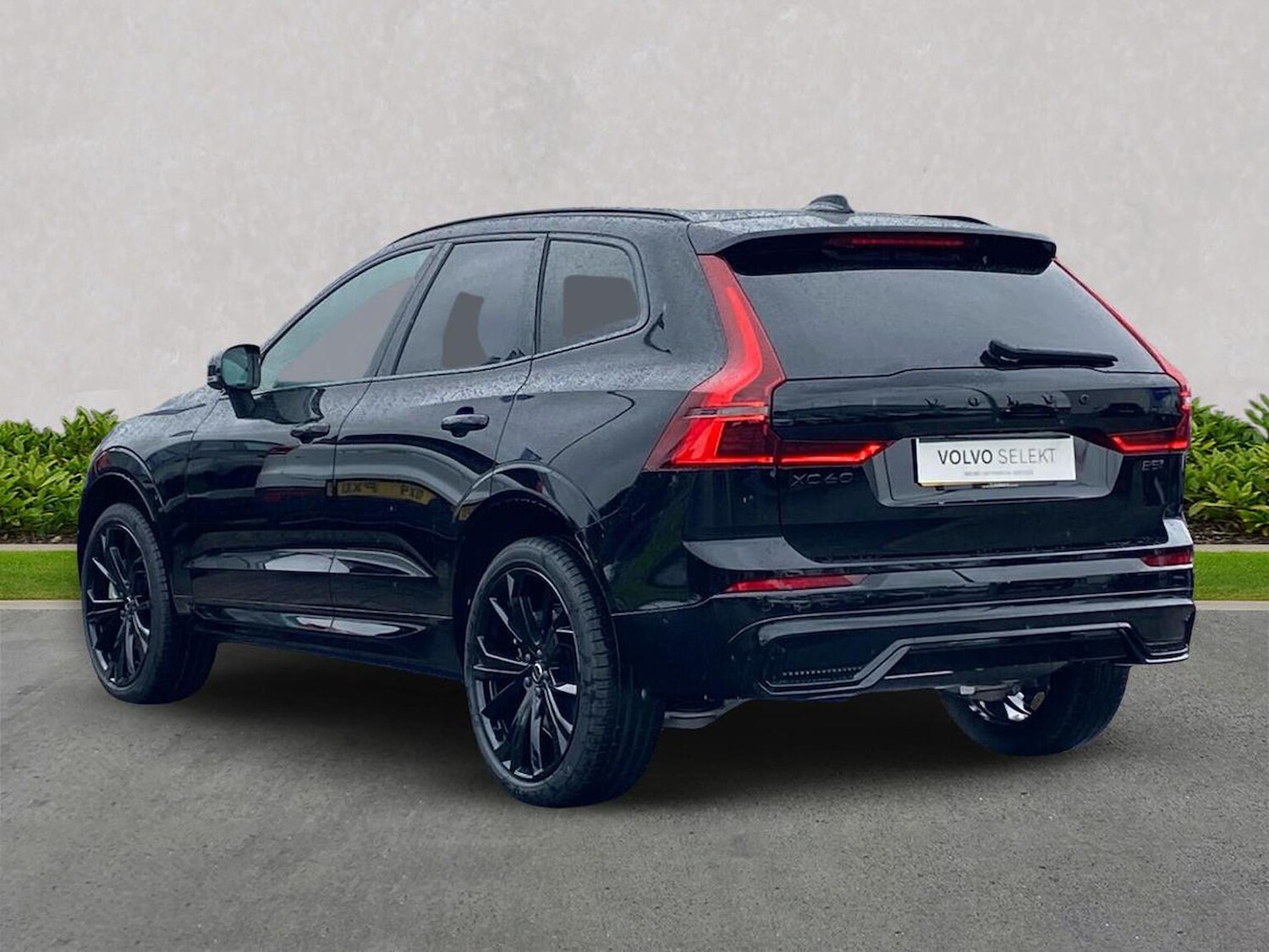 Used Volvo XC60 2025 for sale - 77522142: Photo 3