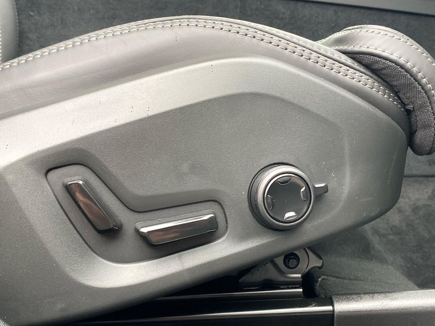 Used Volvo XC60 2025 for sale - 77522142: Photo 30