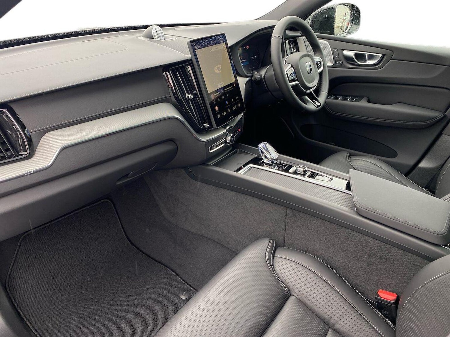 Used Volvo XC60 2025 for sale - 77522142: Photo 8