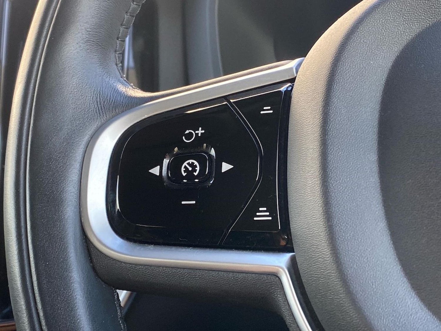 Used Volvo XC60 2021 for sale - 78004650: Photo 27