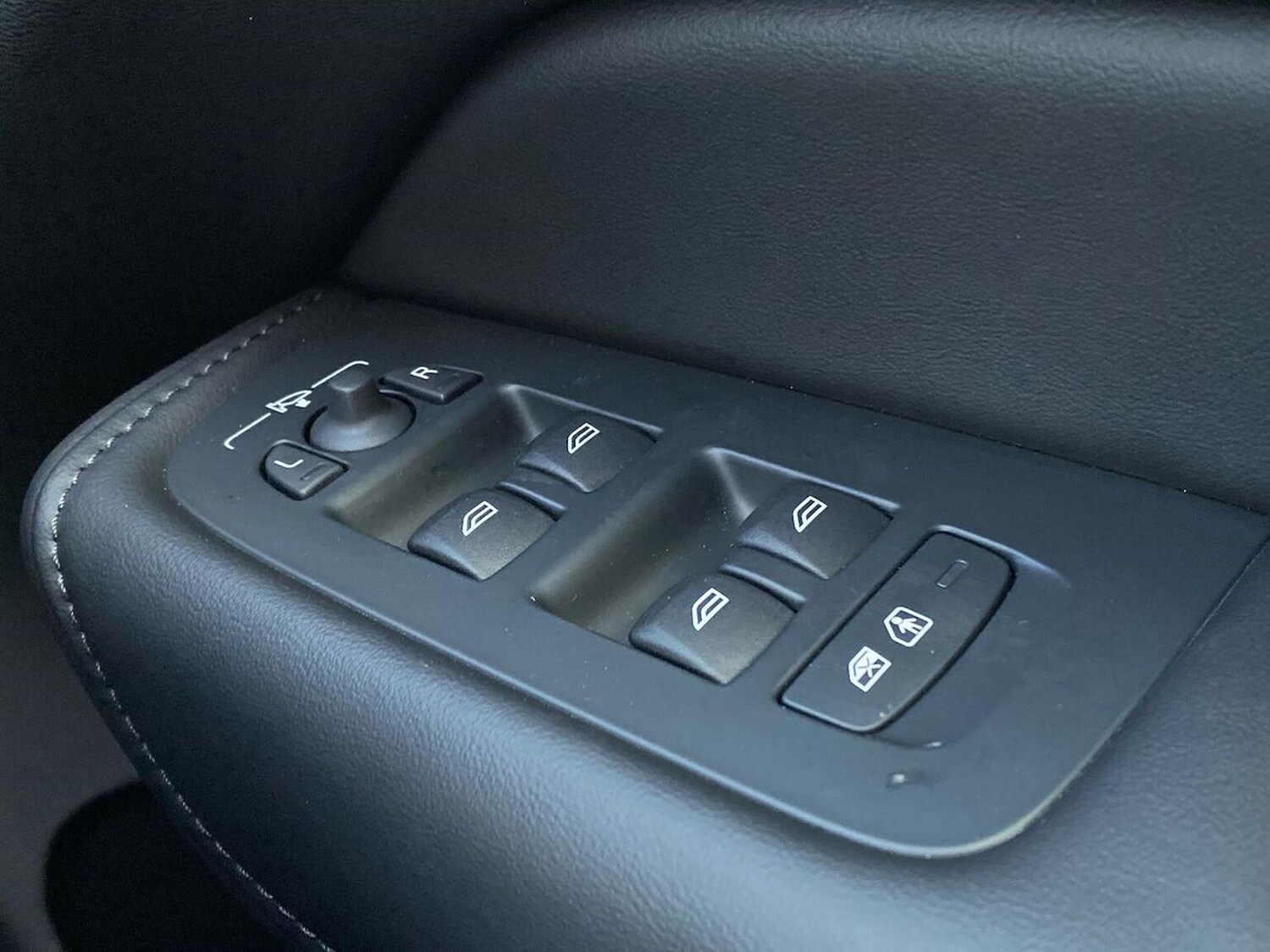 Used Volvo XC60 2025 for sale - 76357964: Photo 22