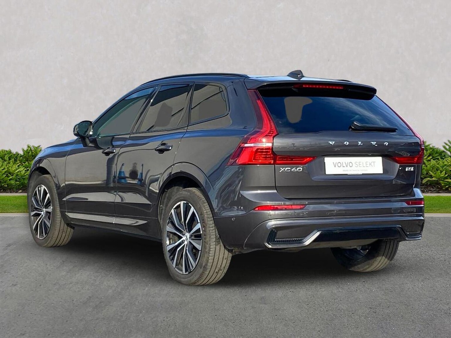 Used Volvo XC60 2025 for sale - 76357964: Photo 3