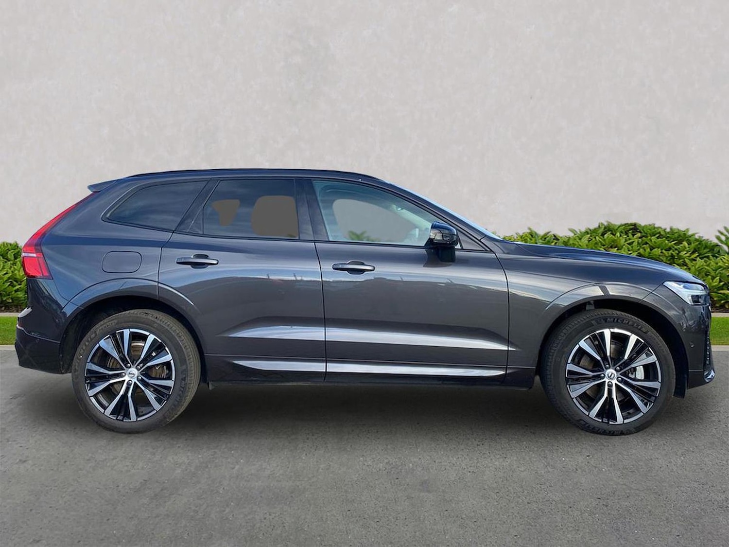 Used Volvo XC60 2025 for sale - 76357964: Photo 4