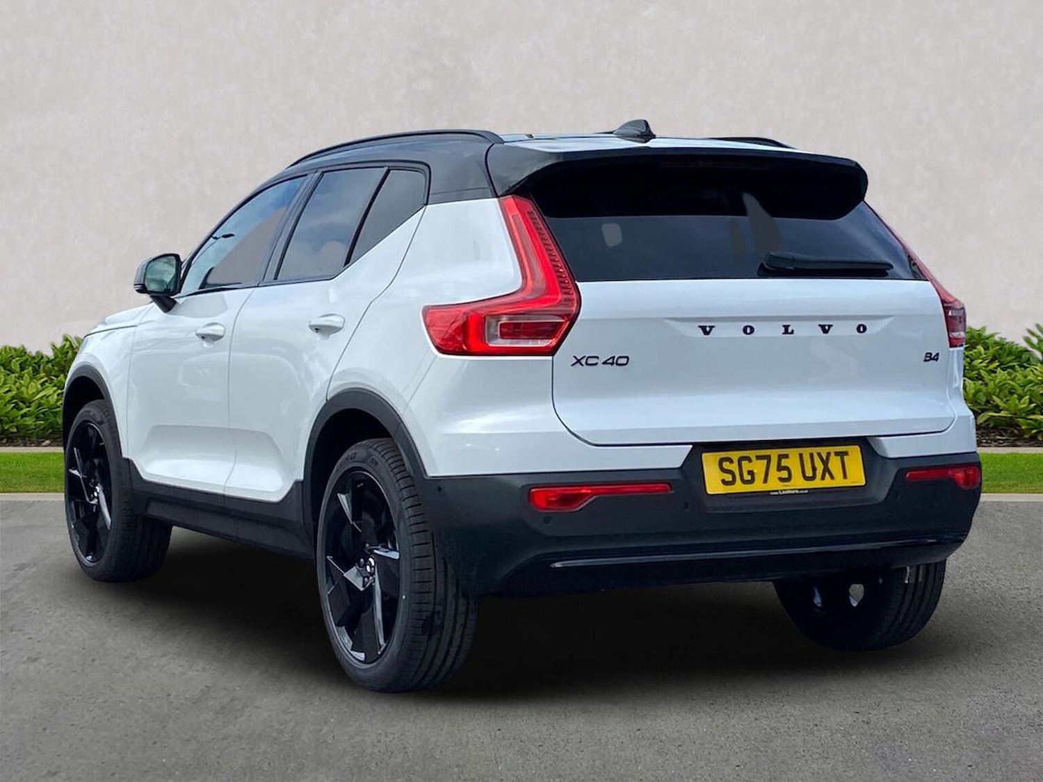 Used Volvo XC40 2025 for sale - 77522155: Photo 3