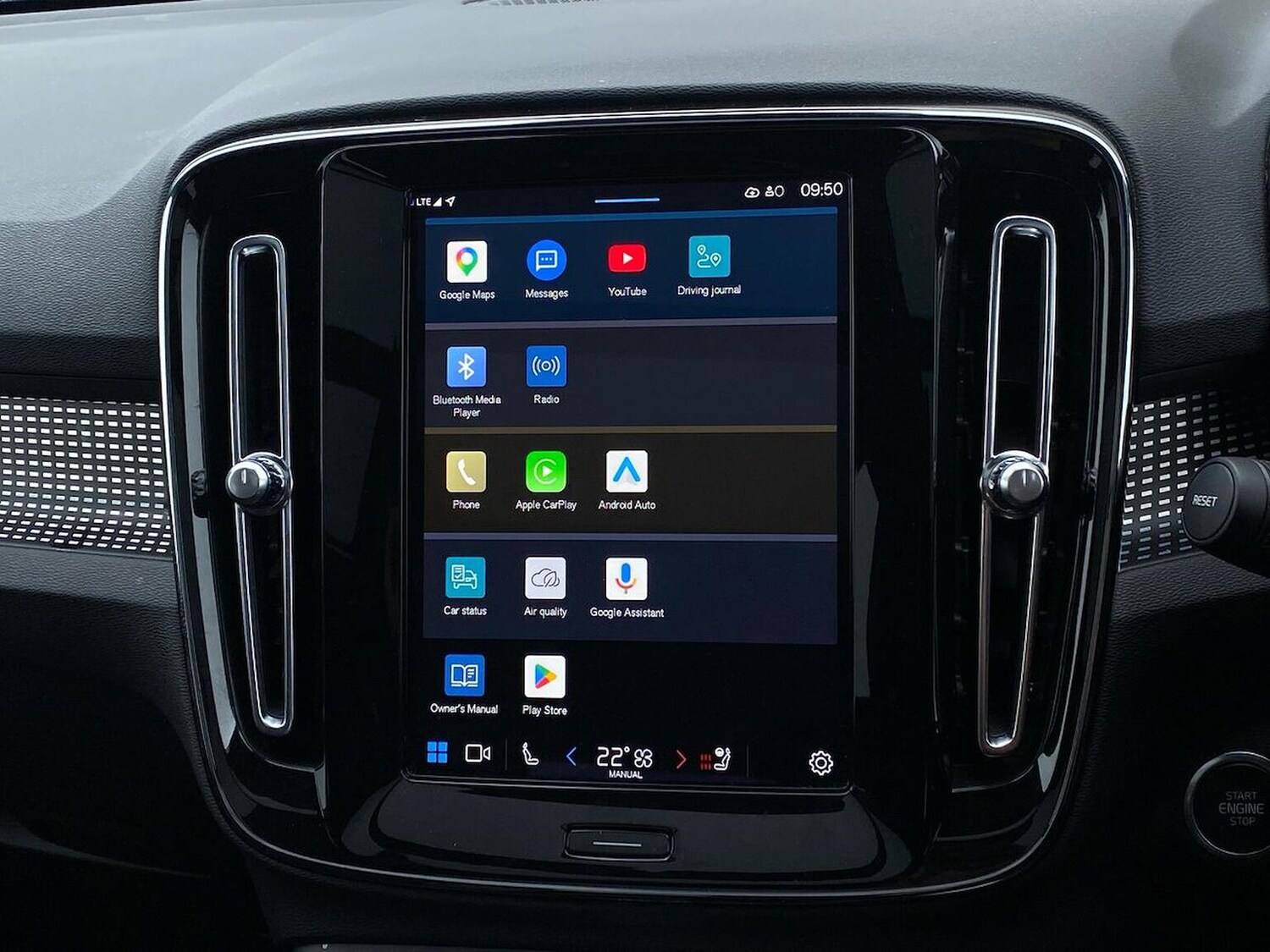 Used Volvo XC40 2023 for sale - 78191220: Photo 37