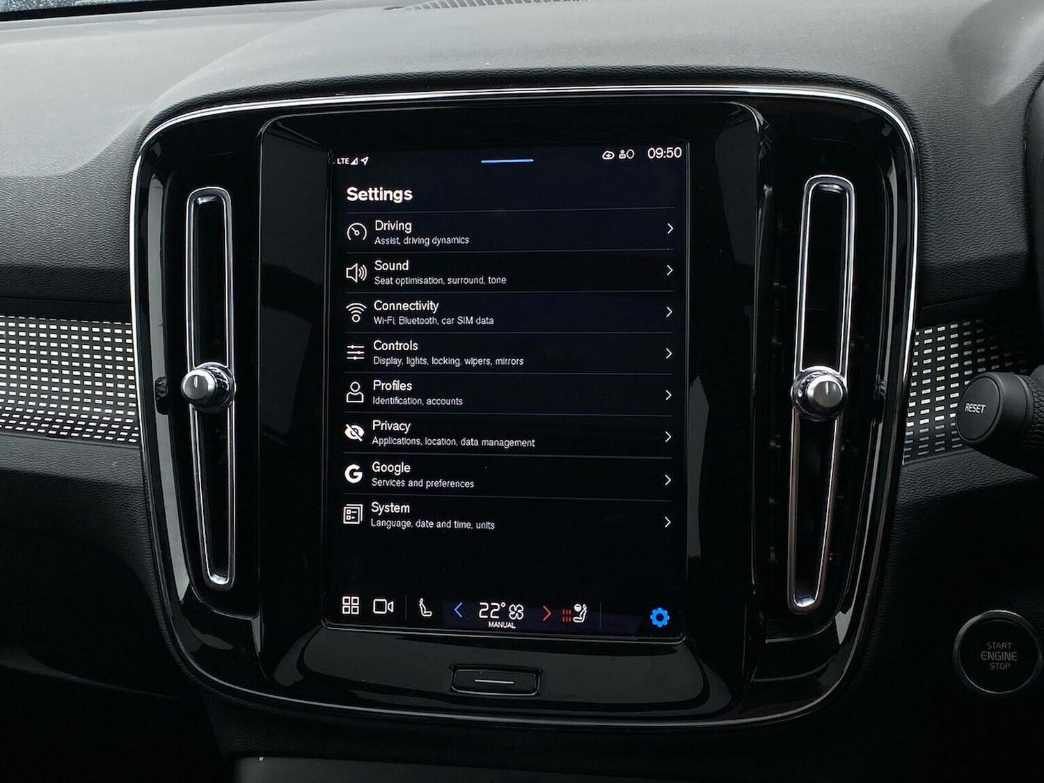 Used Volvo XC40 2023 for sale - 78191220: Photo 38