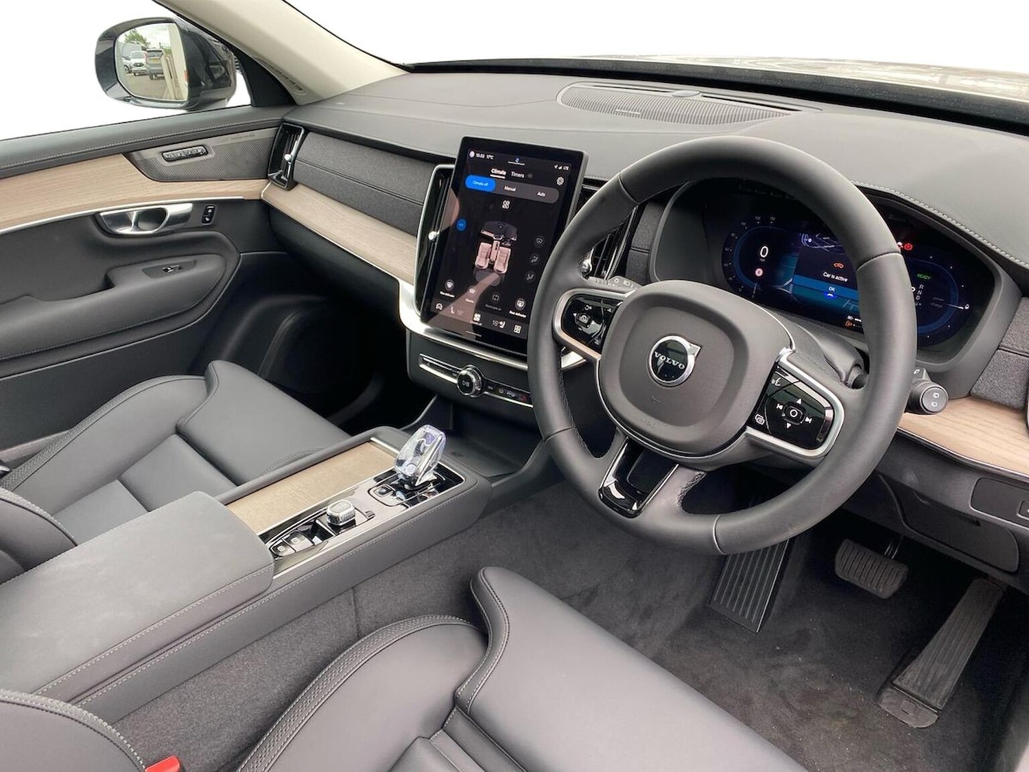 Used Volvo XC90 2025 for sale - 76114372: Photo 15