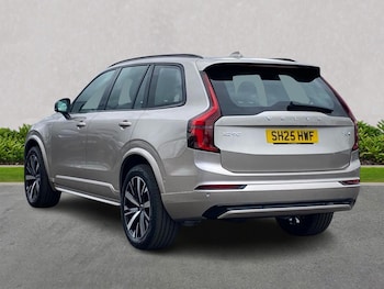 Used Volvo XC90 2025 for sale - 76114372: Photo 2