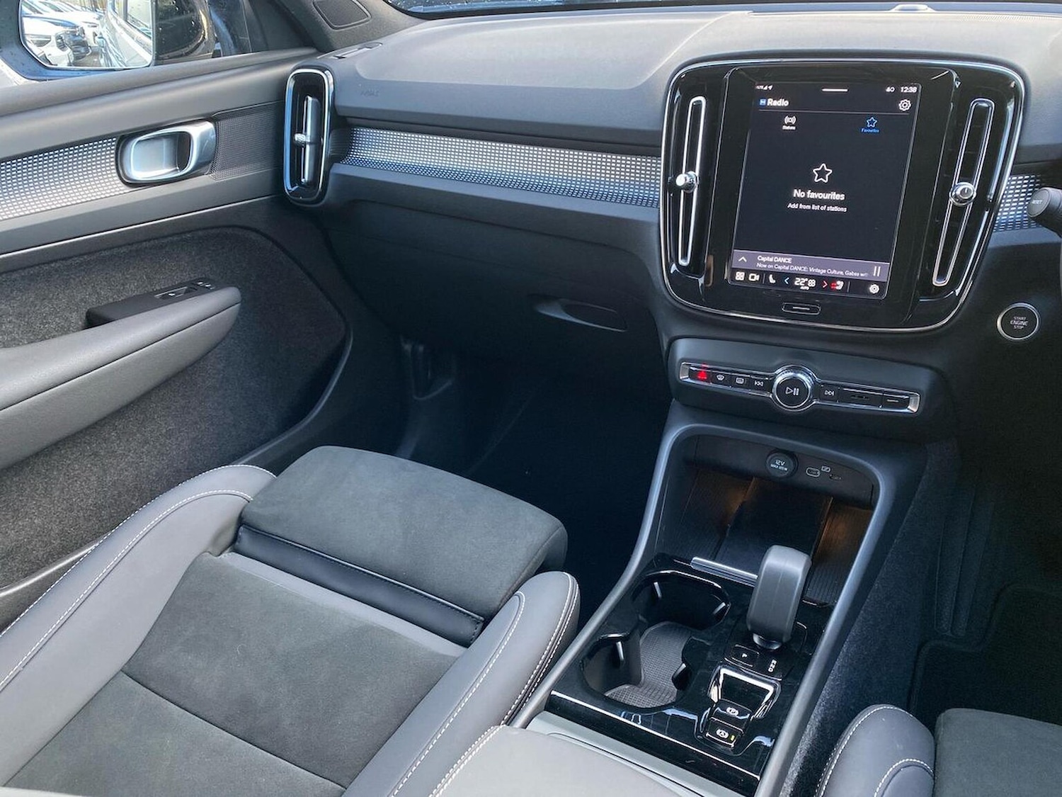 Used Volvo XC40 2024 for sale - 77555326: Photo 13