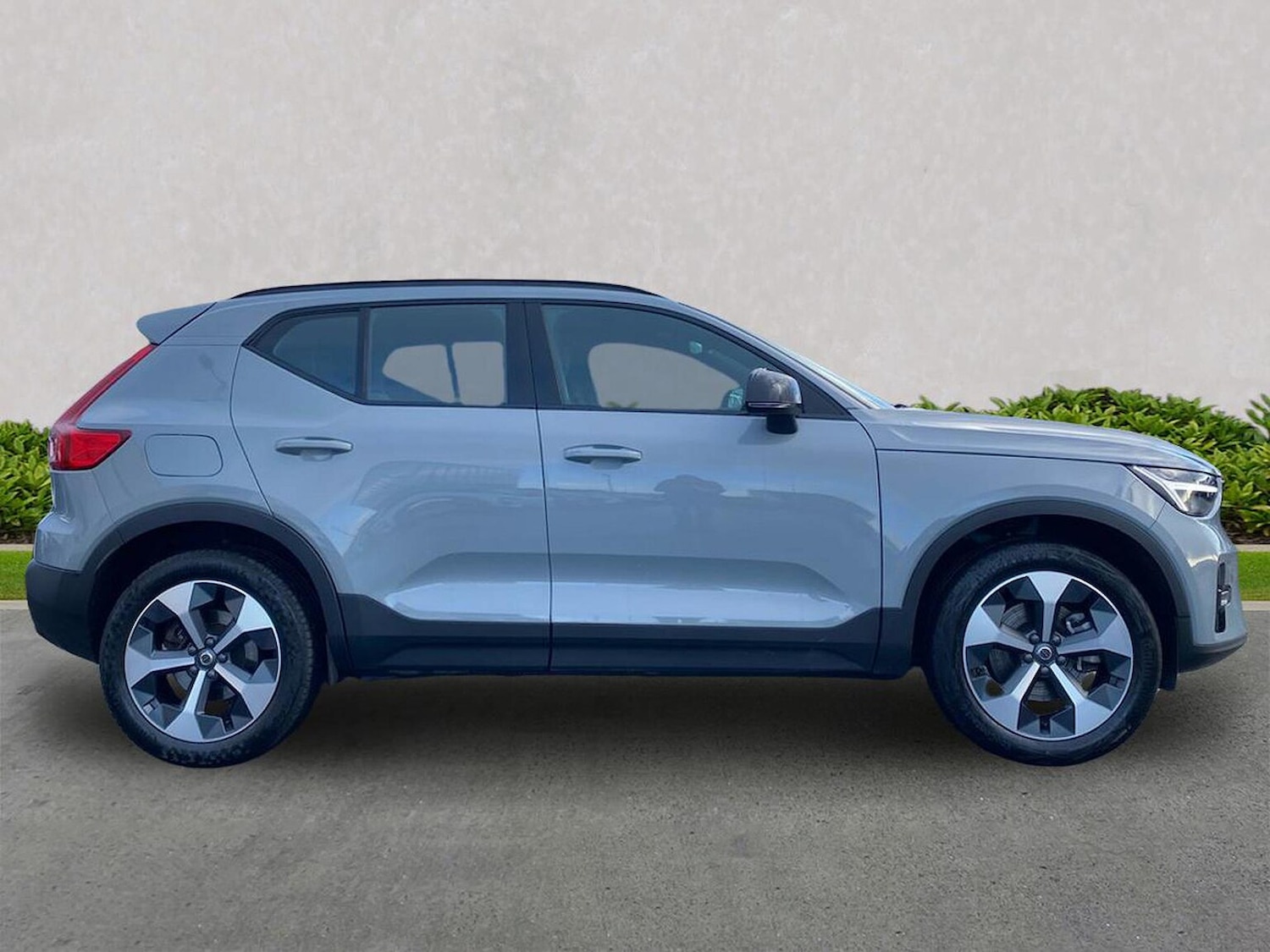 Used Volvo XC40 2024 for sale - 77555326: Photo 3