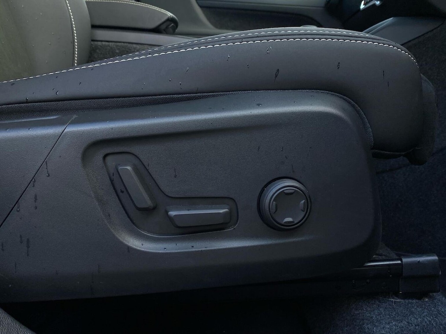 Used Volvo XC40 2024 for sale - 77555326: Photo 30