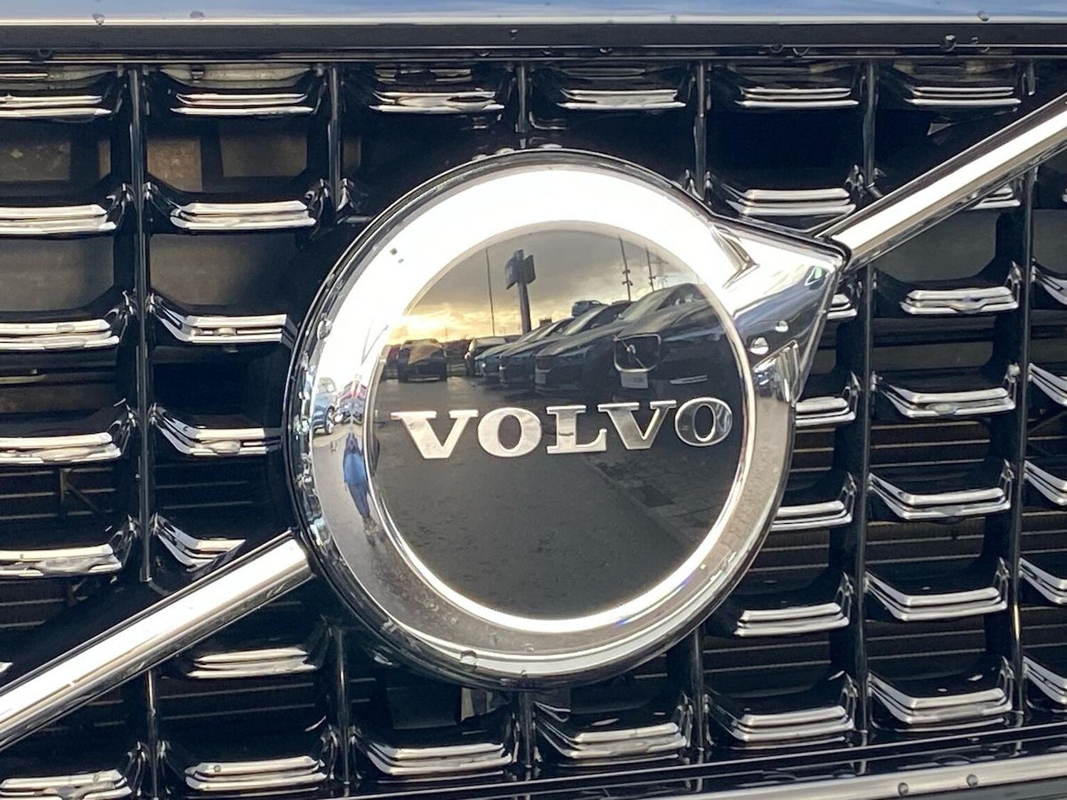 Used Volvo XC40 2024 for sale - 77555326: Photo 32