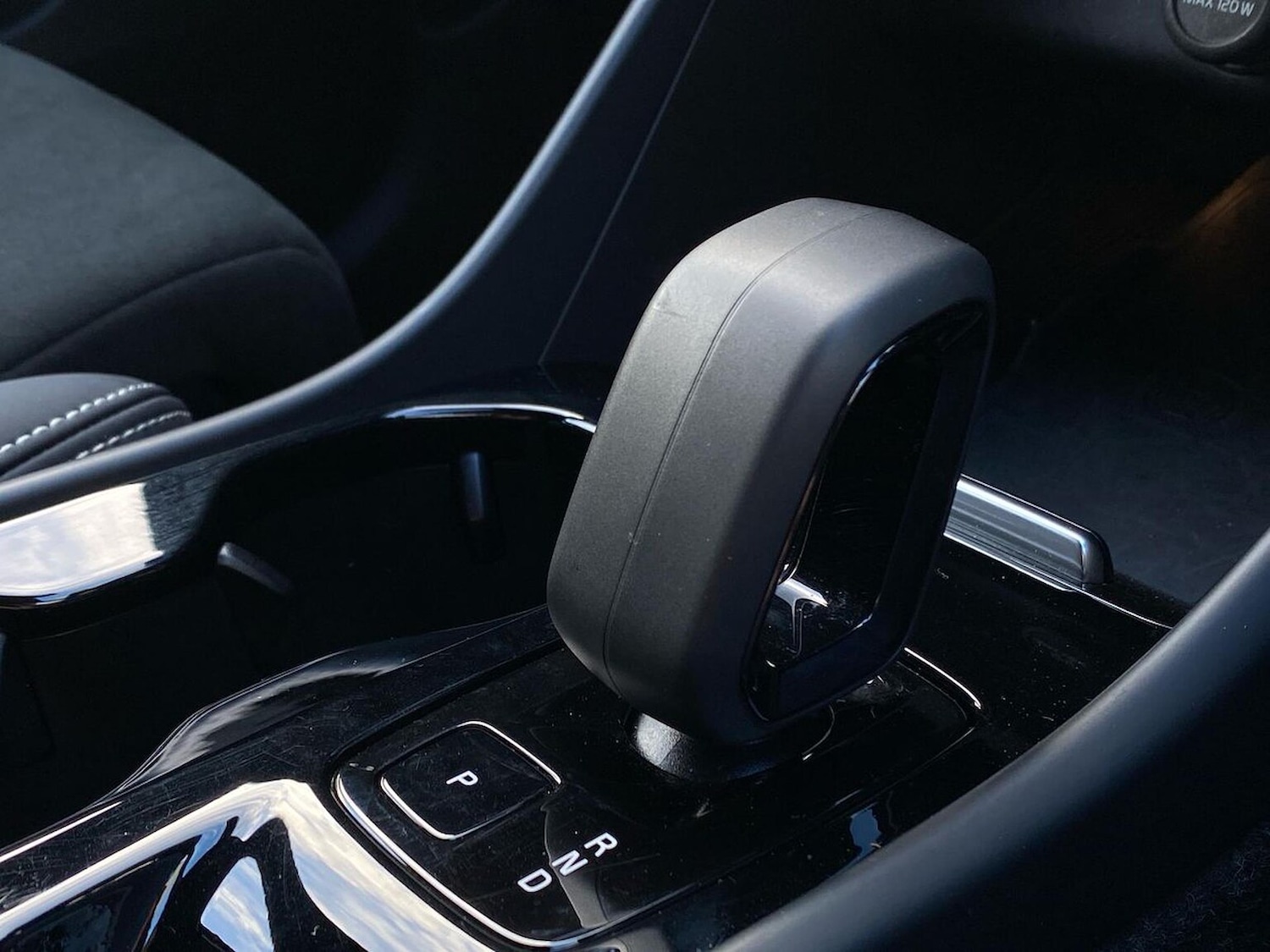 Used Volvo XC40 2024 for sale - 77555326: Photo 37