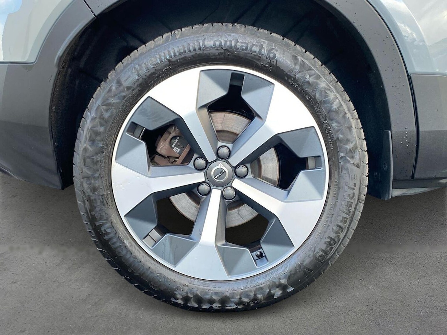 Used Volvo XC40 2024 for sale - 77555326: Photo 6