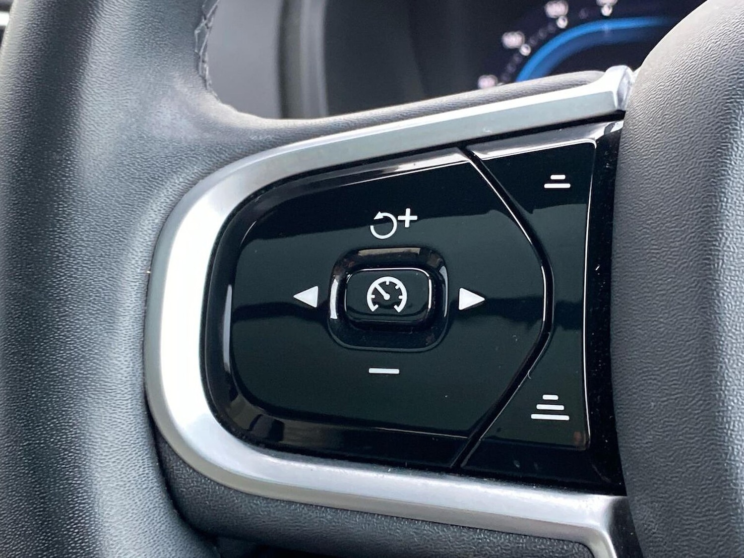 Used Volvo XC90 2022 for sale - 76893305: Photo 27