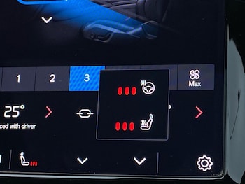 Used Volvo XC90 2022 for sale - 76893305: Photo