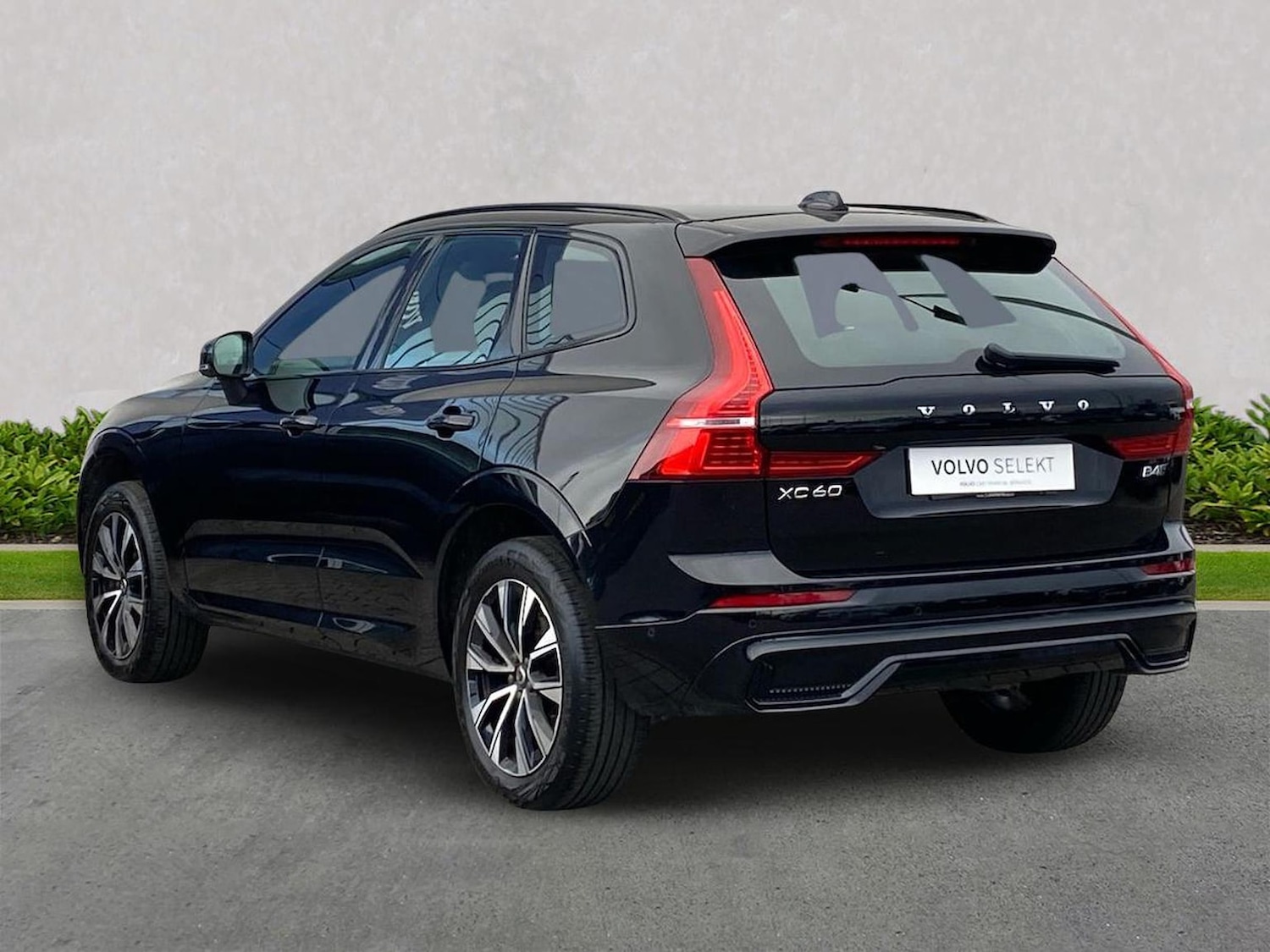 Used Volvo XC60 2022 for sale - 78191172: Photo 2