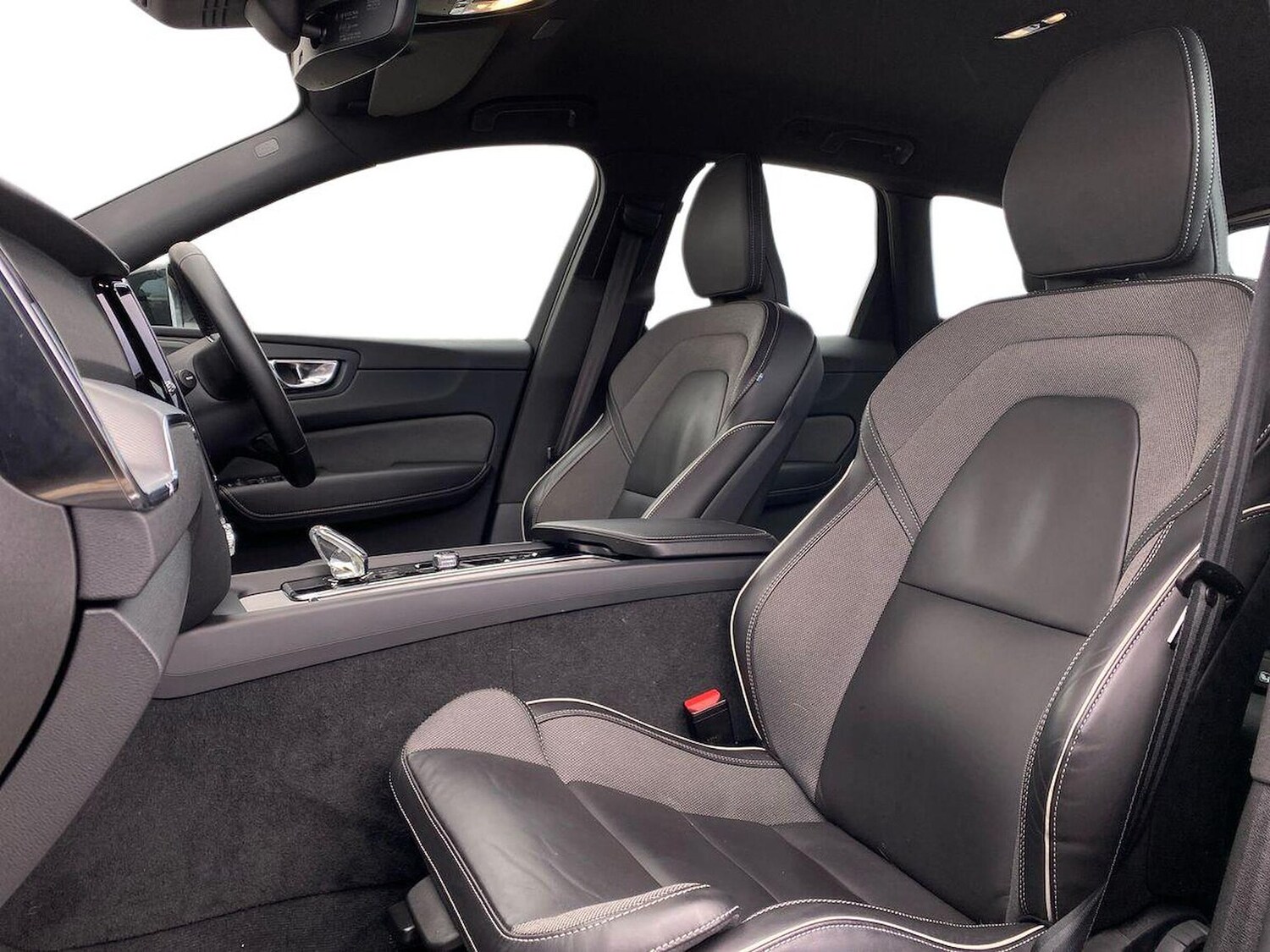 Used Volvo XC60 2022 for sale - 78191172: Photo 9