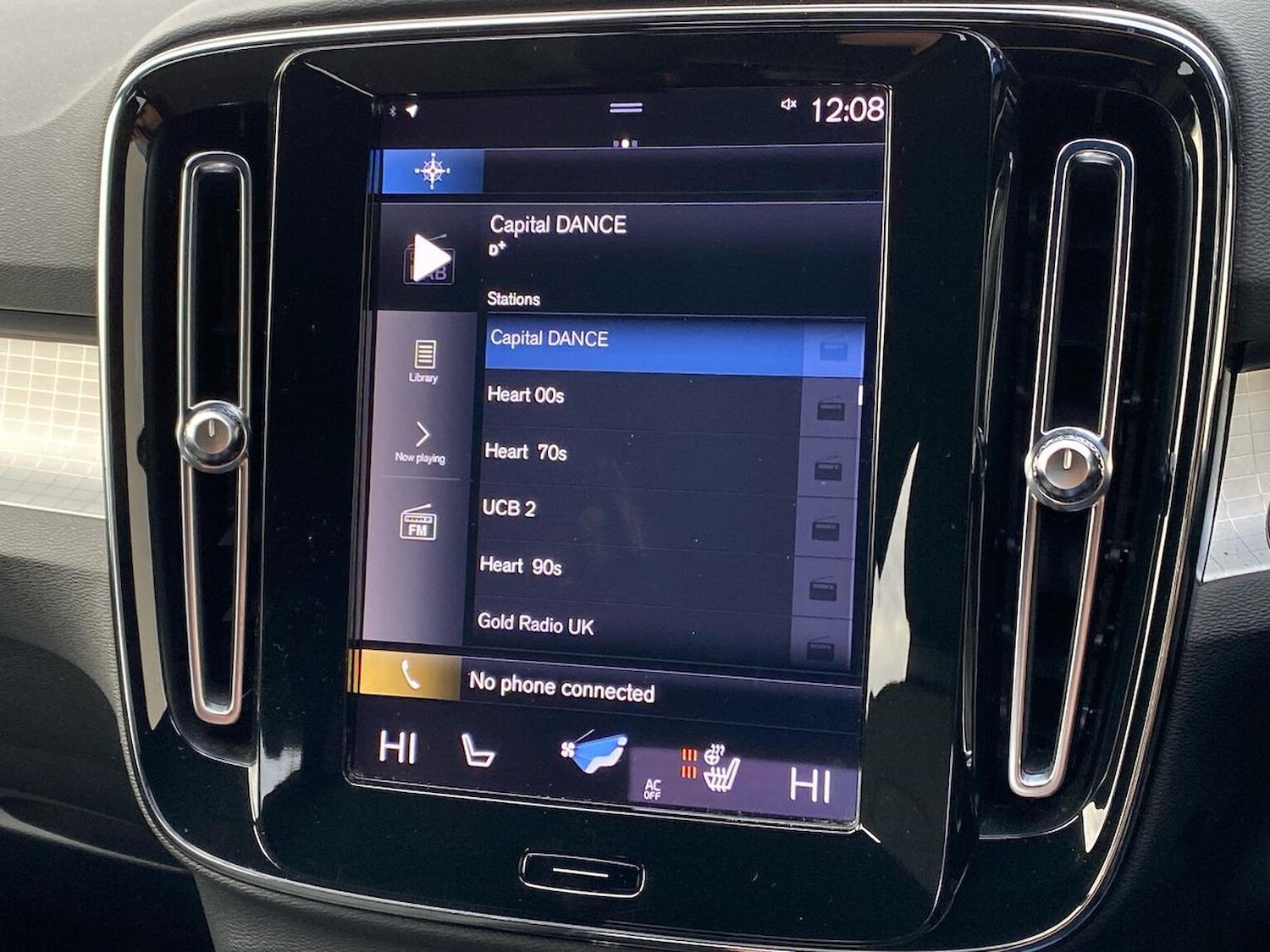 Used Volvo XC40 2023 for sale - 76958732: Photo 12