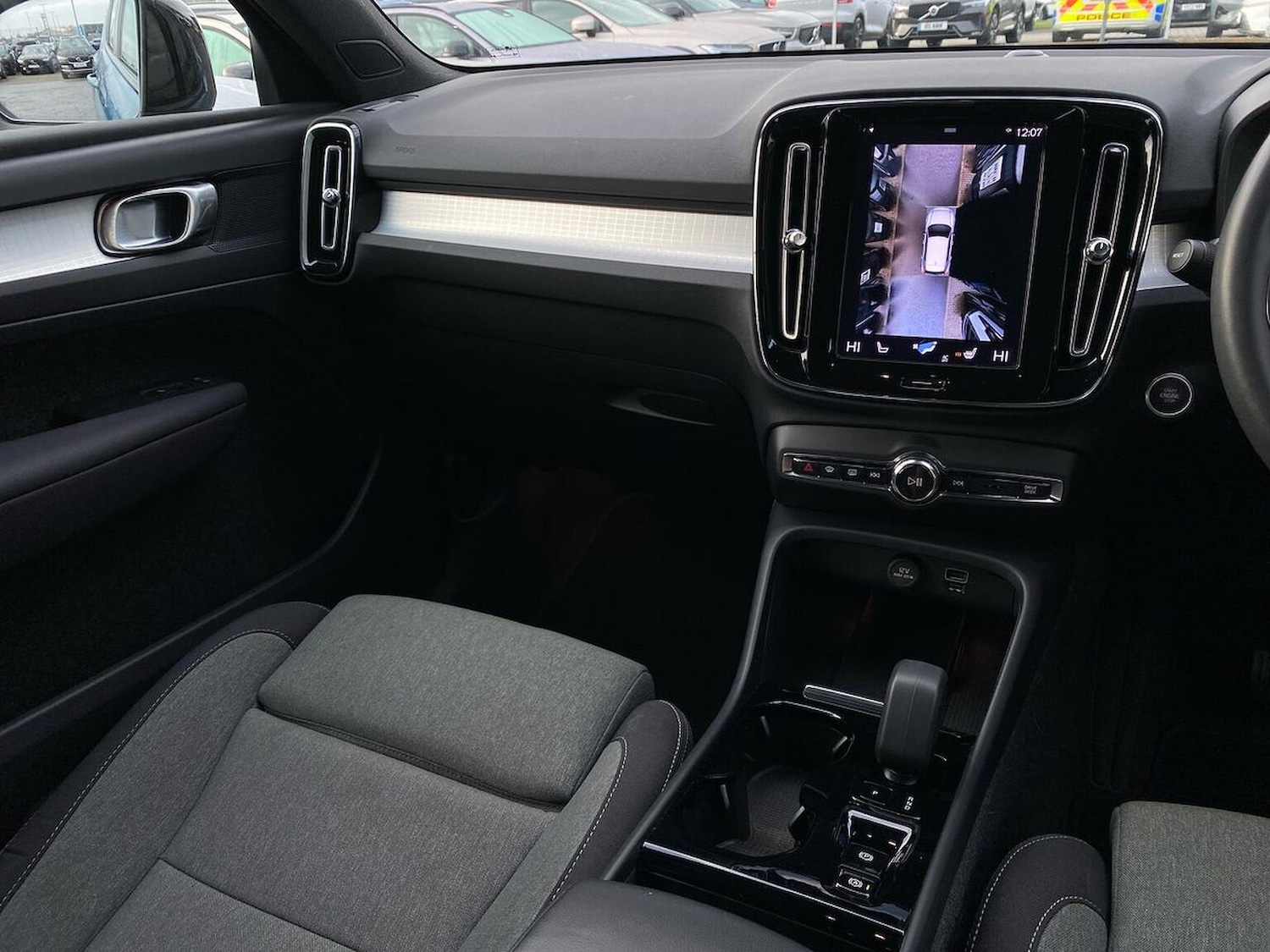 Used Volvo XC40 2023 for sale - 76958732: Photo 14