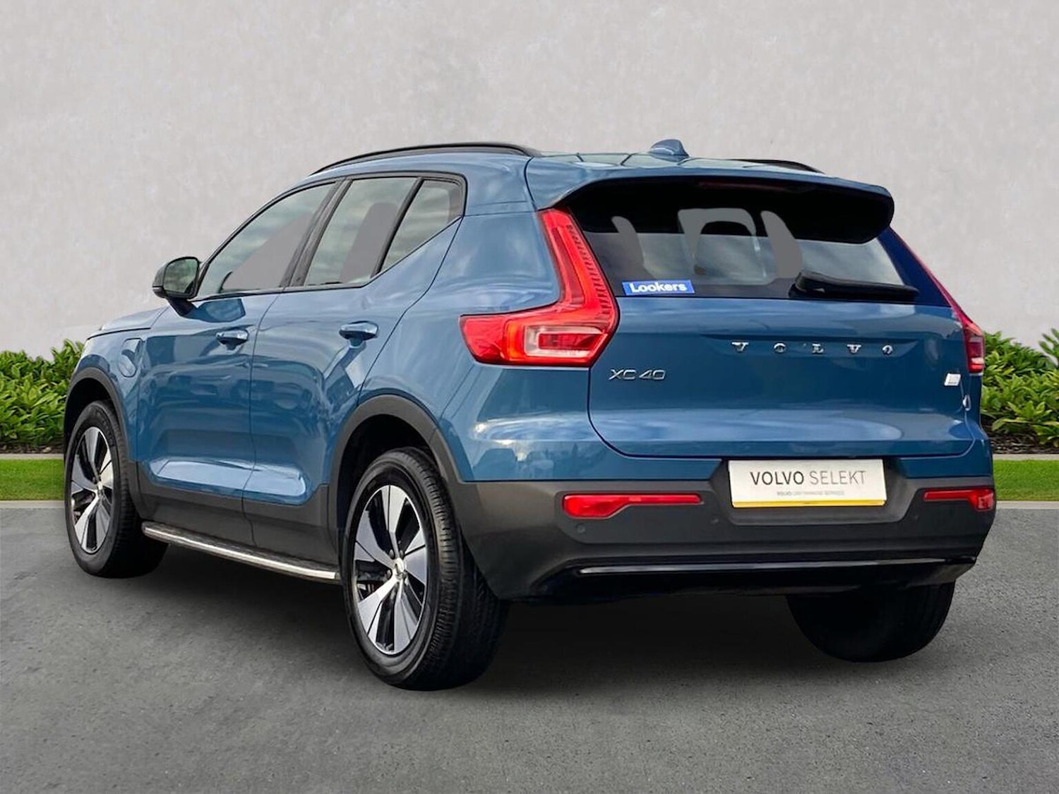 Used Volvo XC40 2023 for sale - 76958732: Photo 3