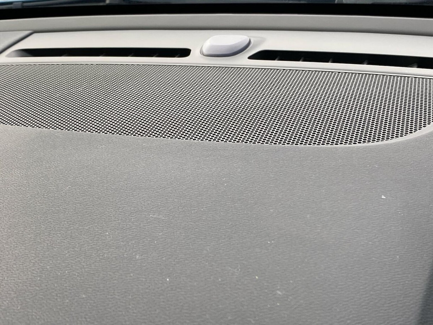 Used Volvo XC40 2023 for sale - 76958732: Photo 32