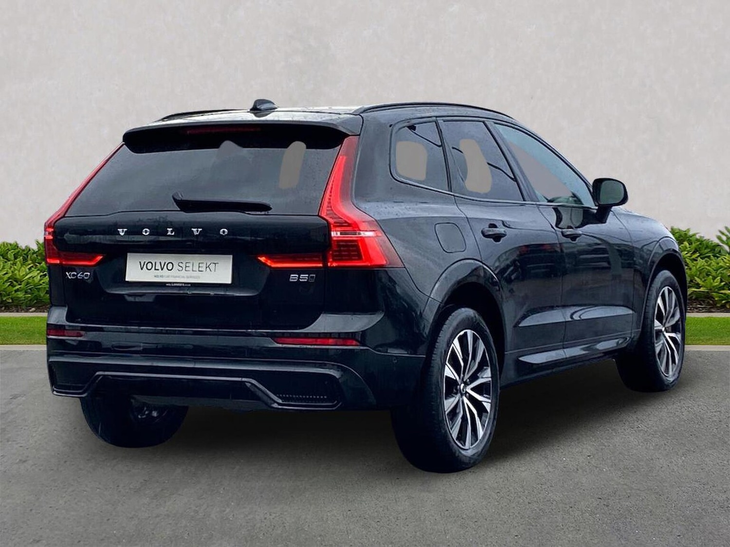 Used Volvo XC60 2023 for sale - 76422360: Photo 19
