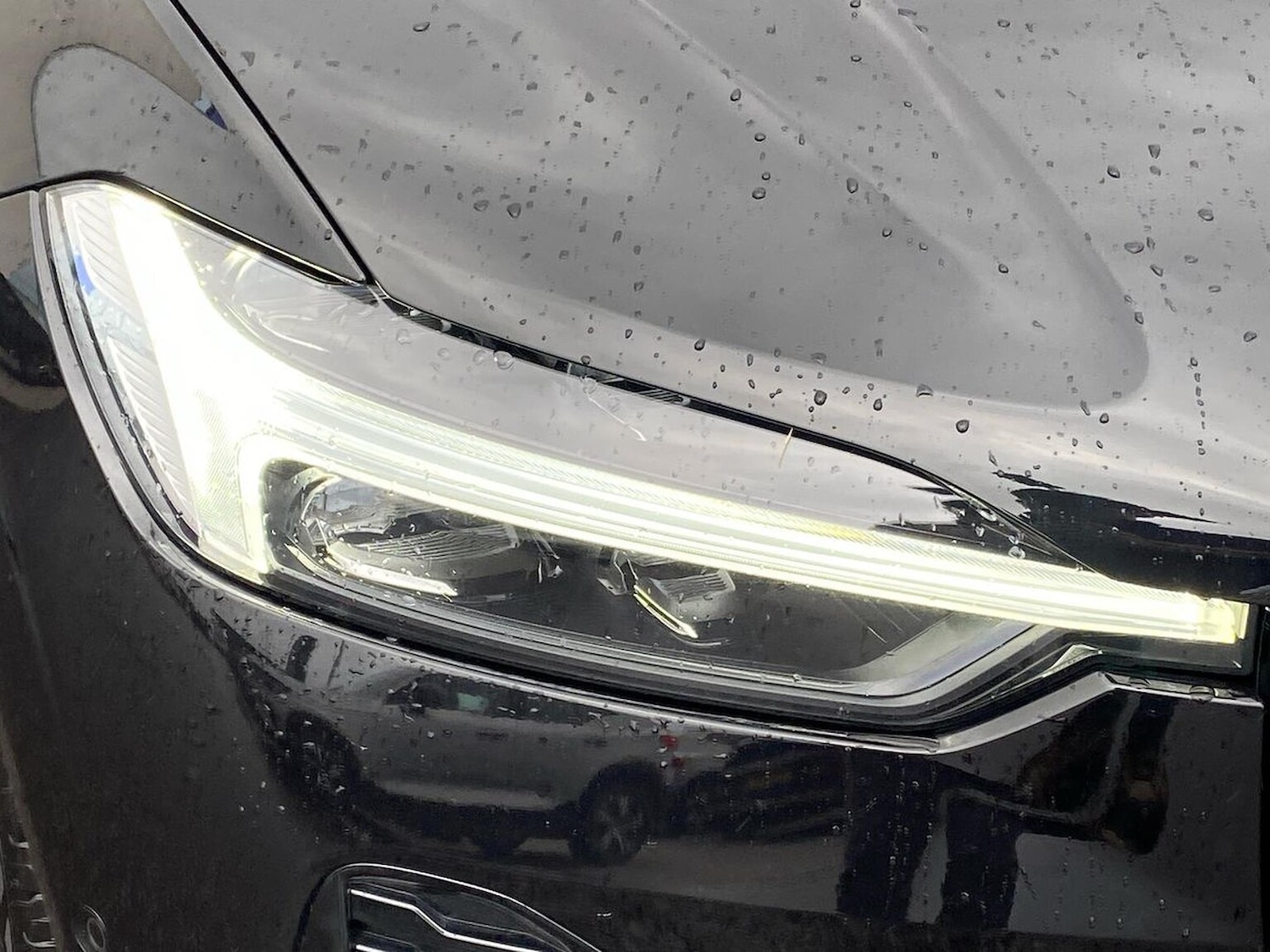 Used Volvo XC60 2023 for sale - 76422360: Photo 34